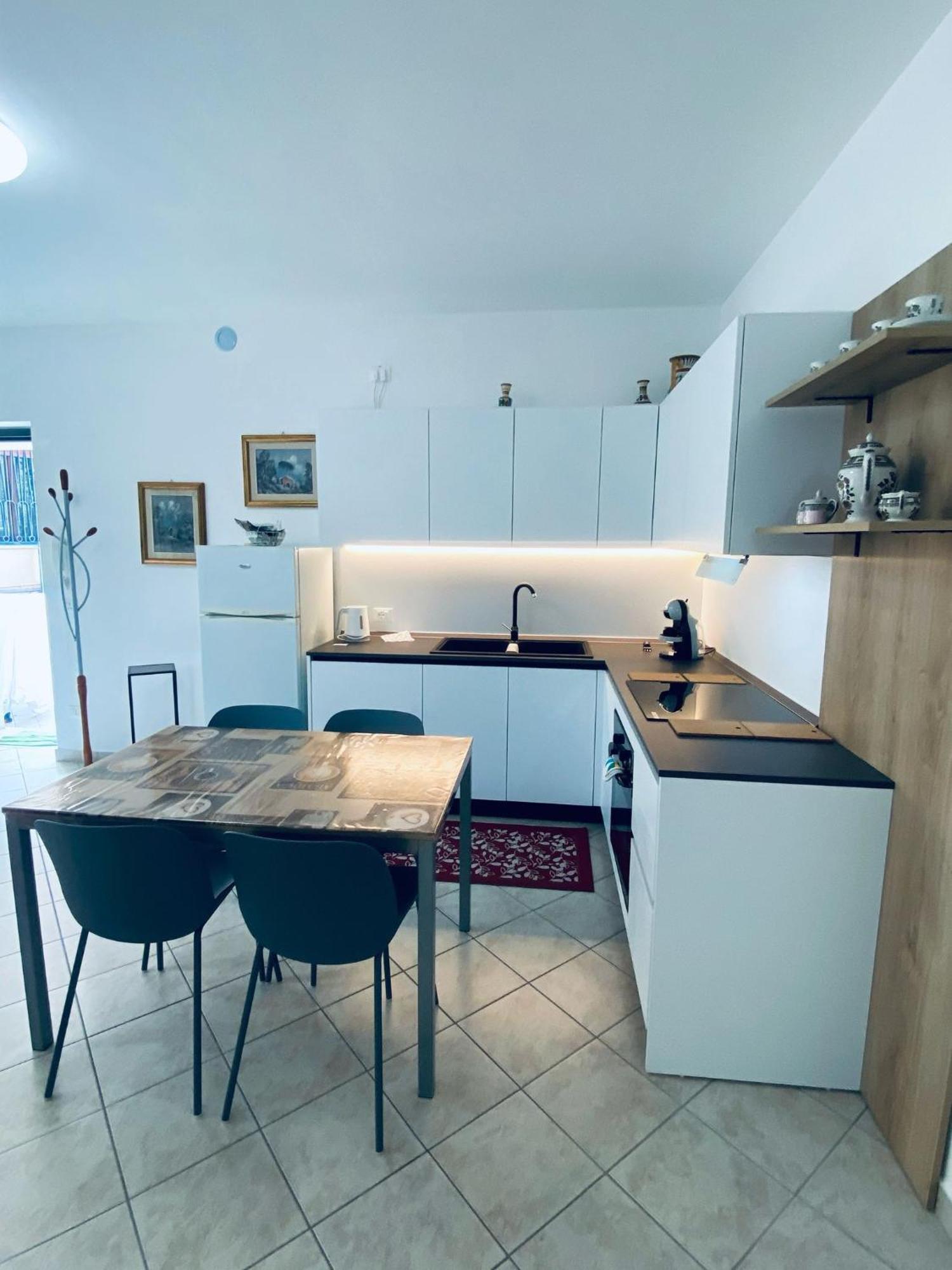 Alma Apartment Sirmione Eksteriør bilde